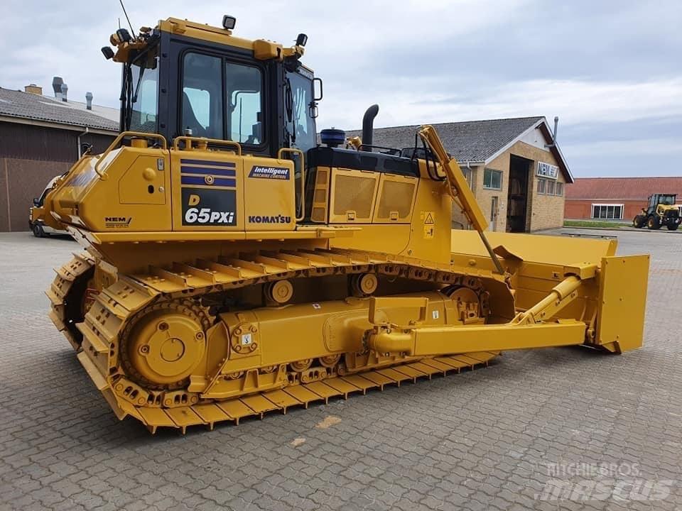 Komatsu D 65 PX-17 Верижни булдозери
