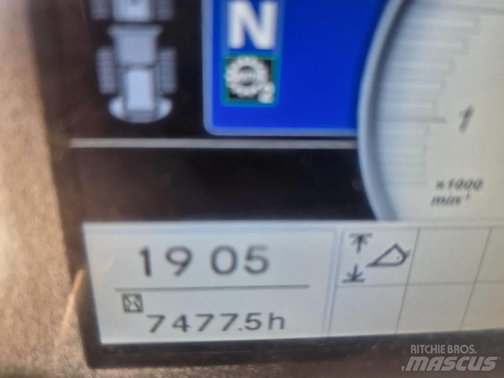 Hitachi ZW330-6 Колесни товарачи