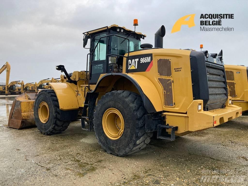CAT 966M Колесни товарачи