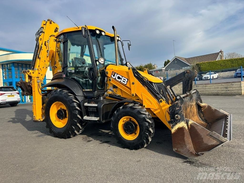 JCB 3CX Air Con Товарач със заден ексватор