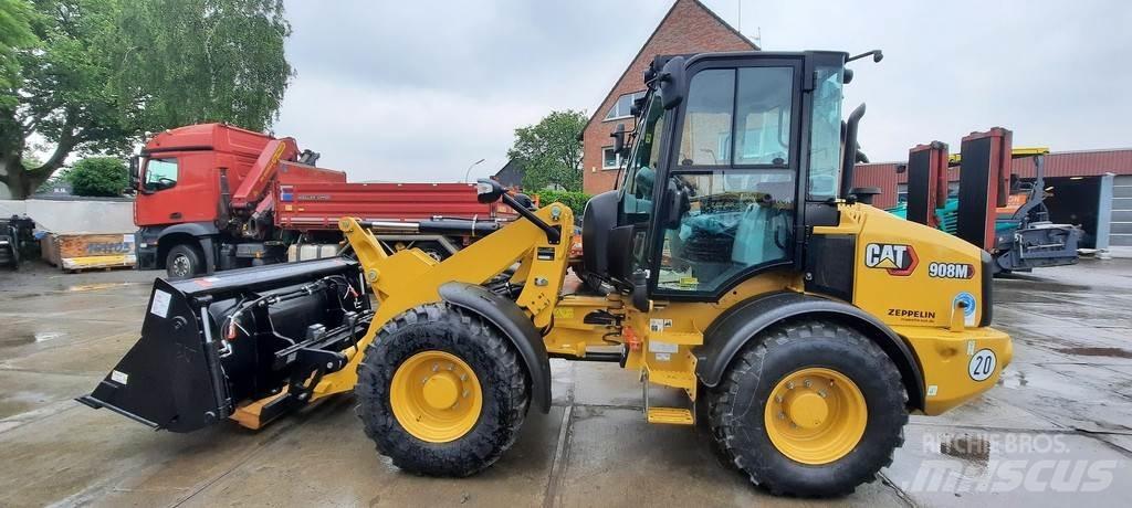 CAT 908M Колесни товарачи
