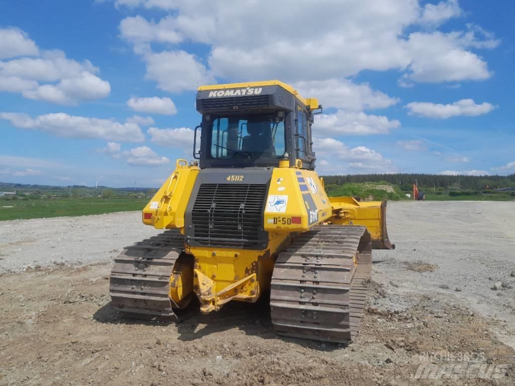 Komatsu D61 PX-24 Верижни булдозери
