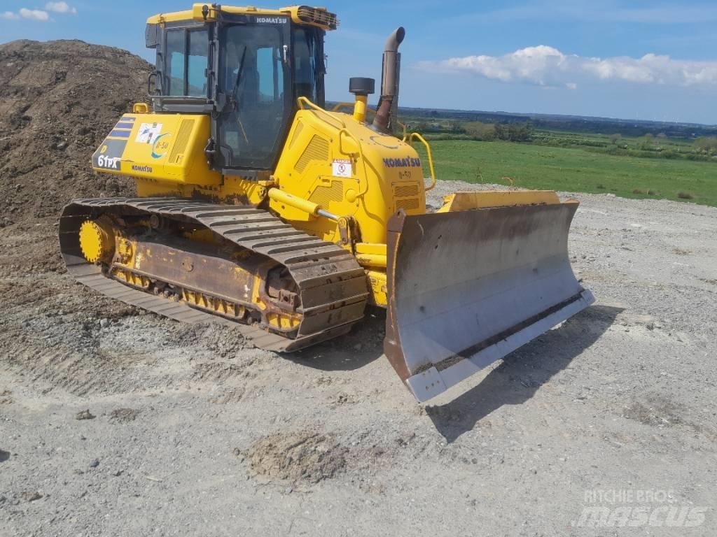 Komatsu D61 PX-24 Верижни булдозери

