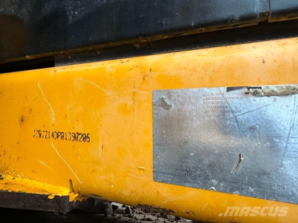 JCB JZ140 with blade Верижен екскаватор