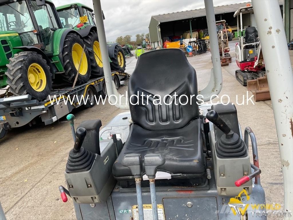 Takeuchi TB 219 Мини екскаватори < 7 т