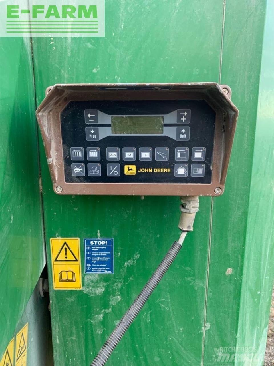 John Deere 690 Балопреси квадратни
