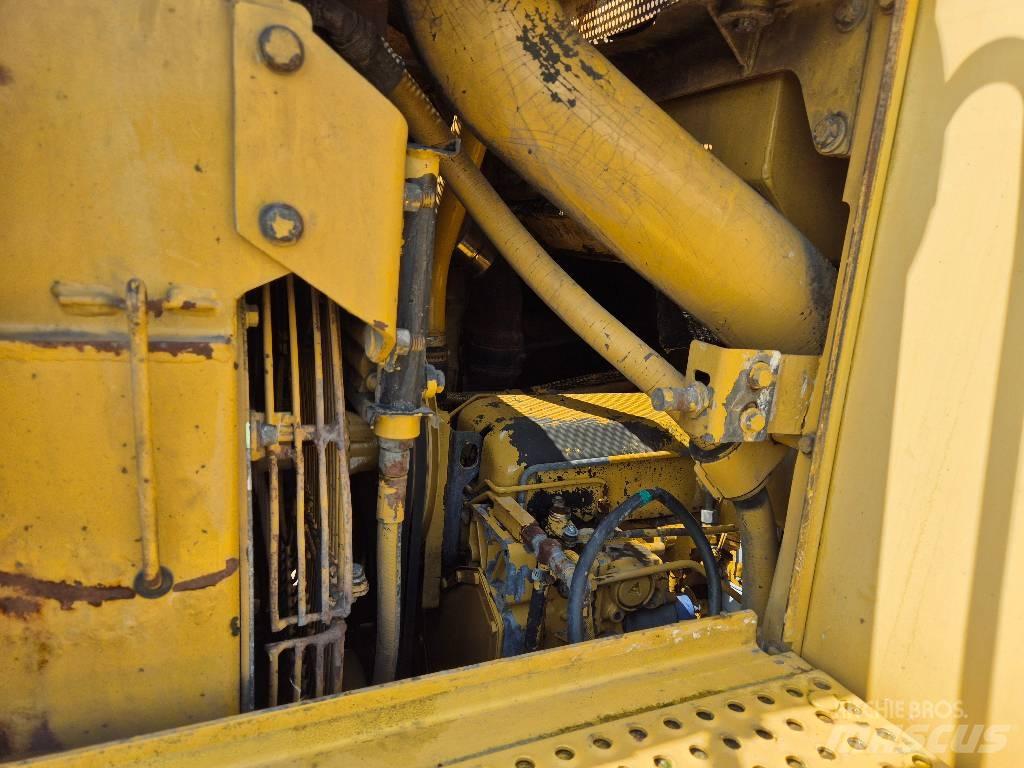 CAT 963B Верижен товарач