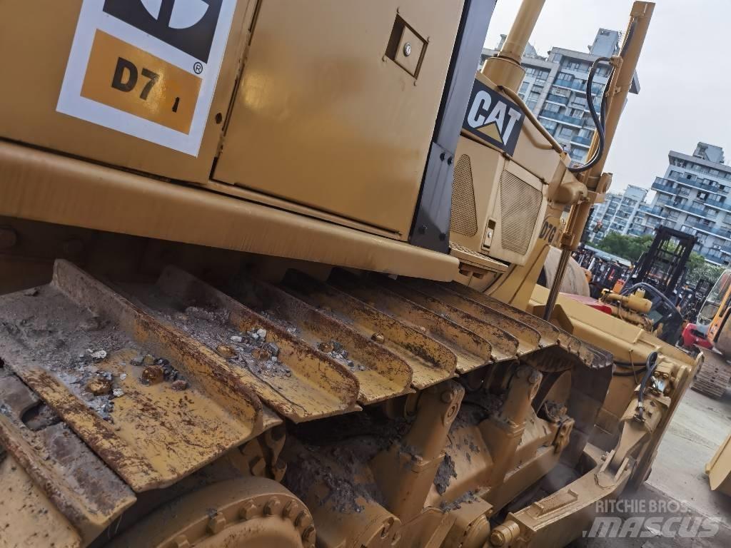 CAT D 7 G Грейдери