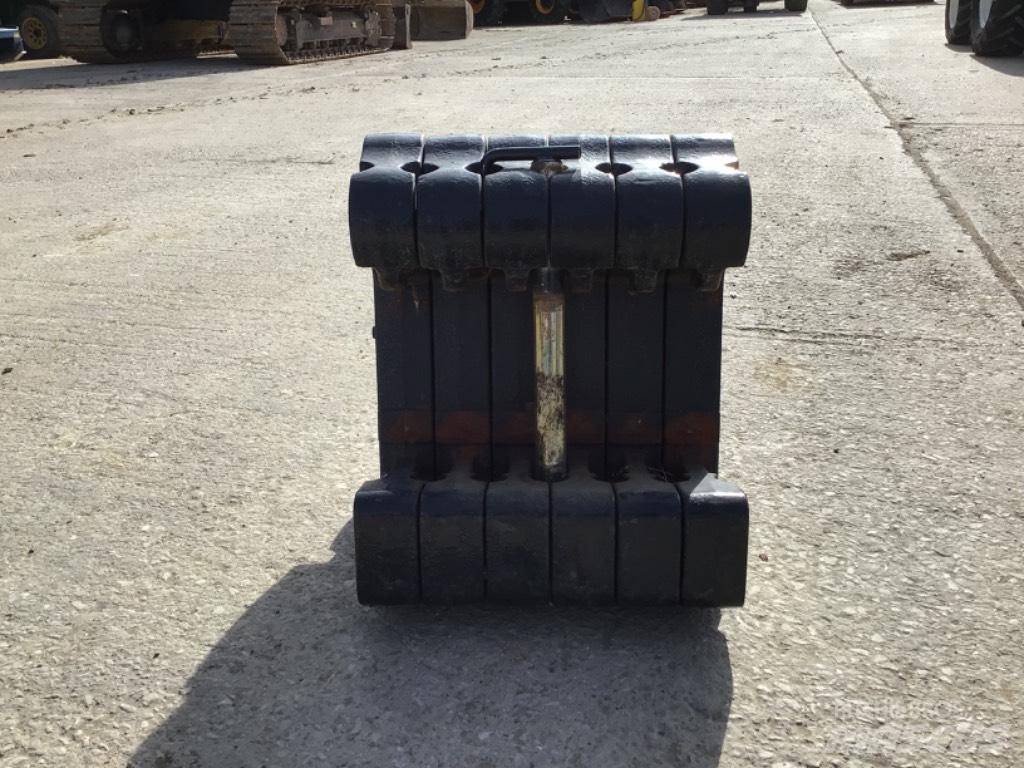 New Holland Weights Предни тежести

