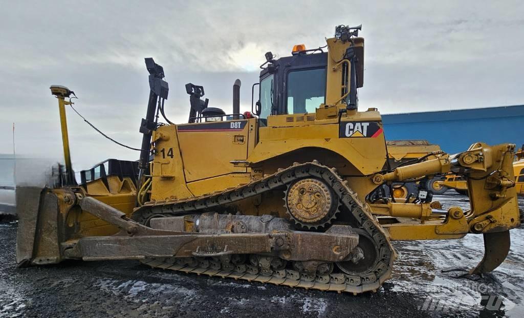 CAT D 8 T Верижни булдозери

