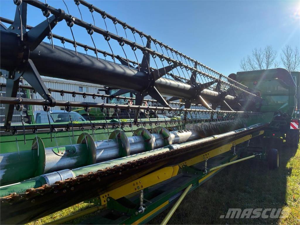 John Deere S680 Комбайни