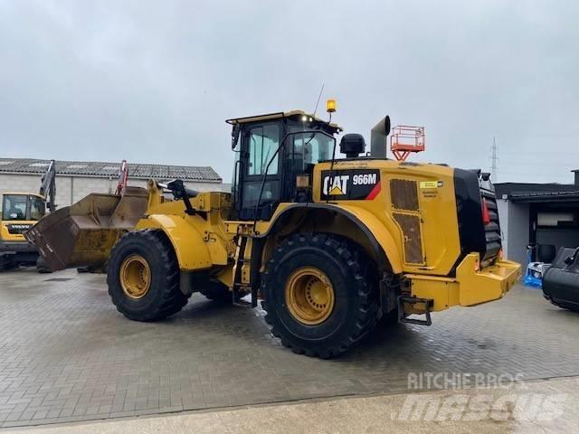 CAT 966 M Колесни товарачи