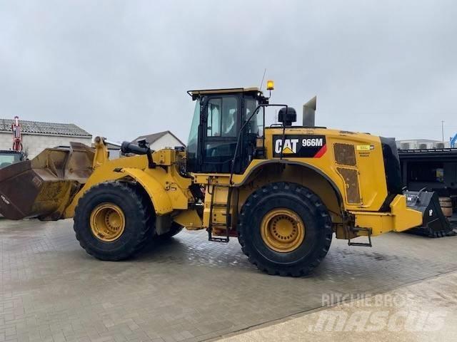CAT 966 M Колесни товарачи