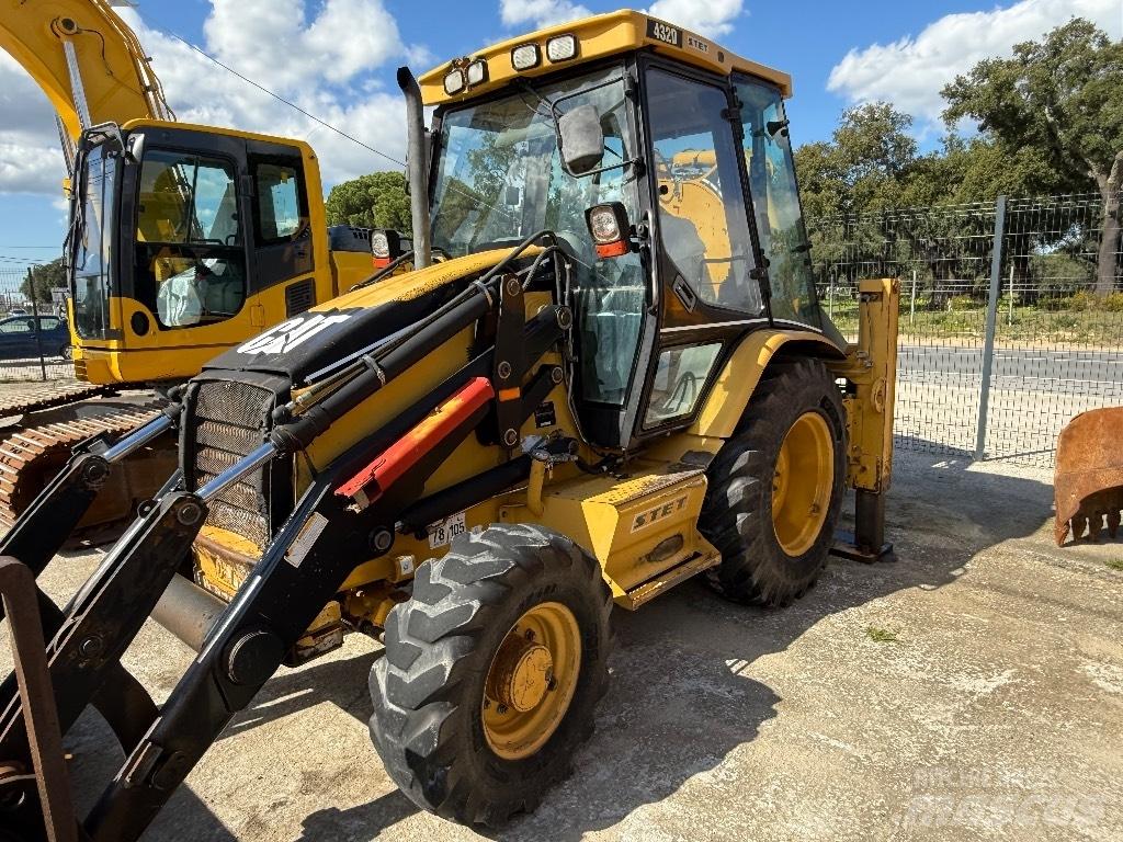 CAT 432 D 4x4 Товарач със заден ексватор