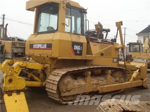 CAT D 6 G Верижни булдозери
