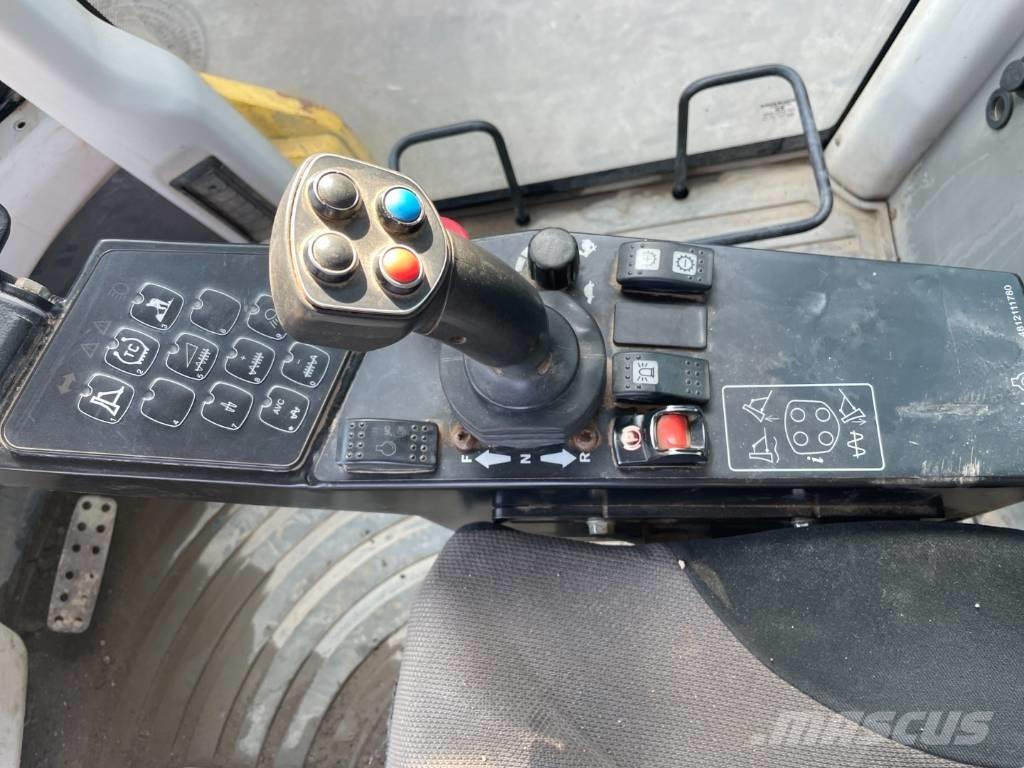 Dynapac CA3500D Еднобарабанни ролки
