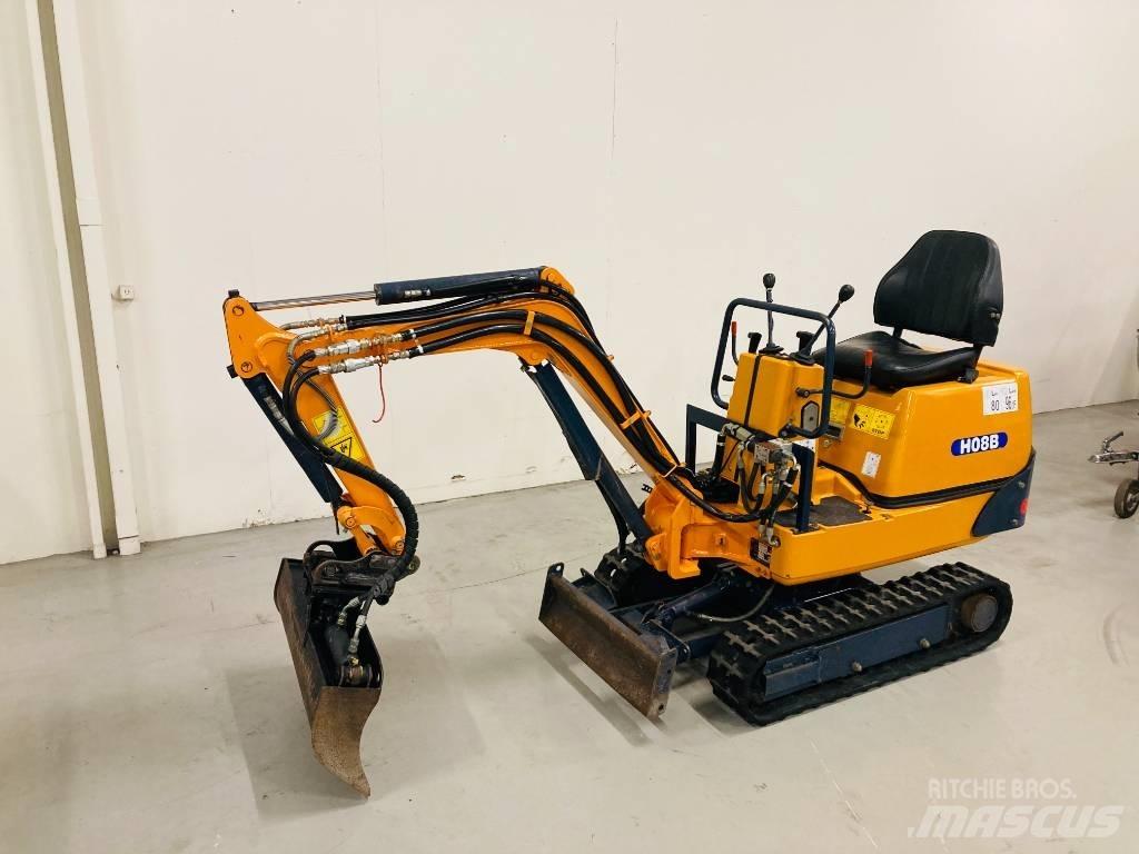 Hanix H 08 B Мини екскаватори < 7 т