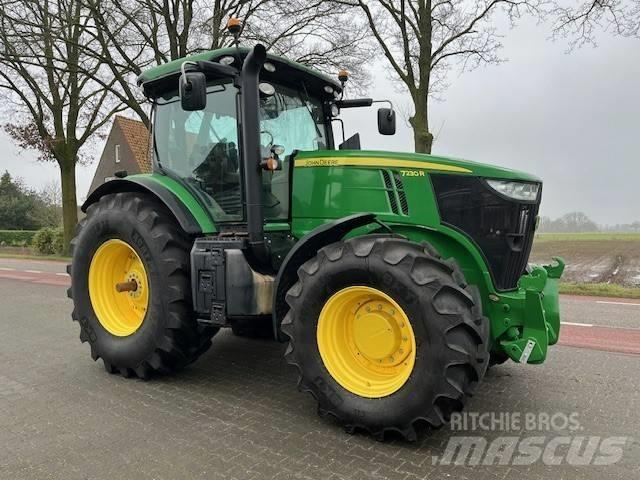 John Deere 7230 R Трактори
