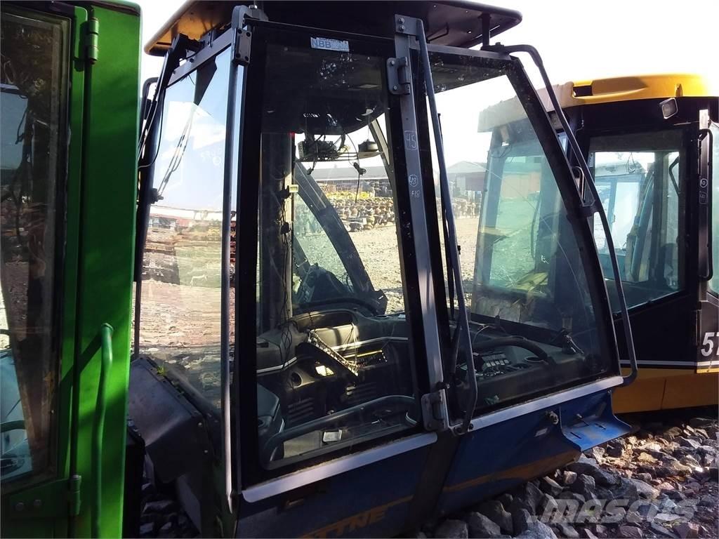 Rottne F18 Кабина