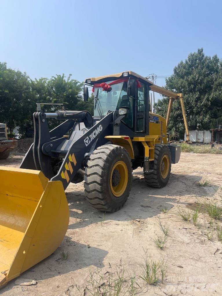 XCMG LW 300 FV Колесни товарачи