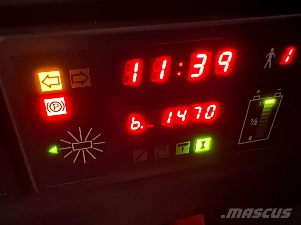 Toyota RRE 140 Ретрак/ Високоповдигач с изместване на вилката напред