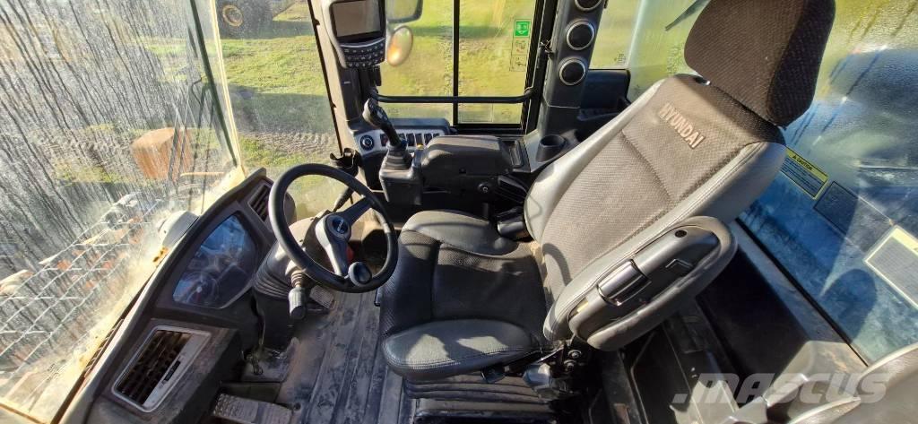 Hyundai HL 965 Колесни товарачи