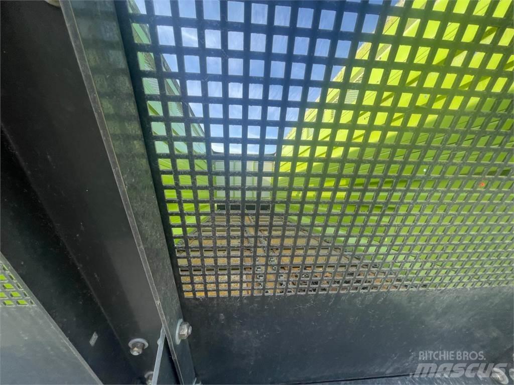 CLAAS Cargo 75 Ремаркета за зърно / силаж
