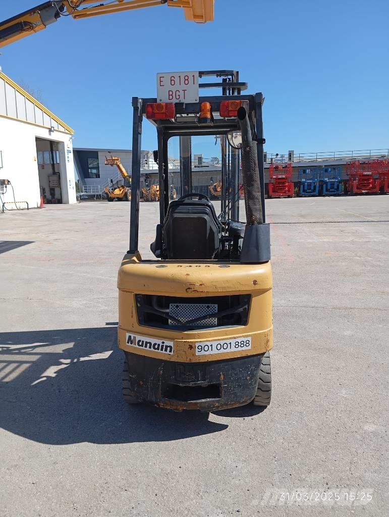 CAT DP 18 N Дизелови камиони