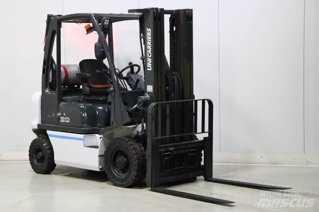 Nissan U1D2A20LQ Камиони с АГУ
