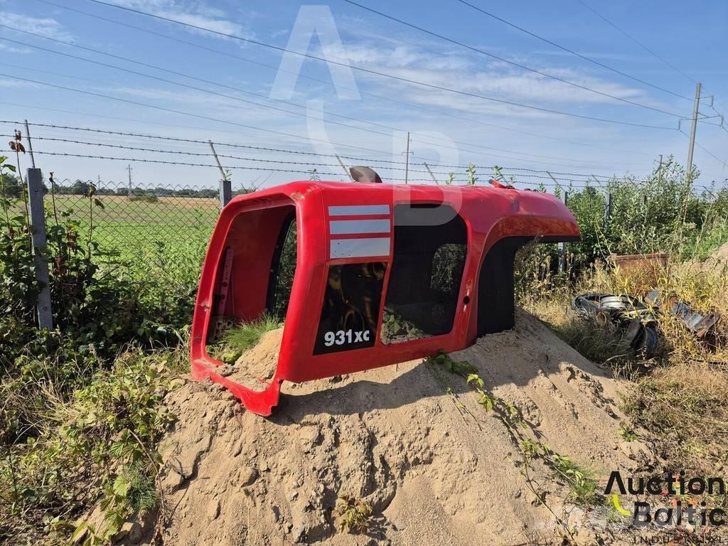 Komatsu 931XC Транспорт - Други