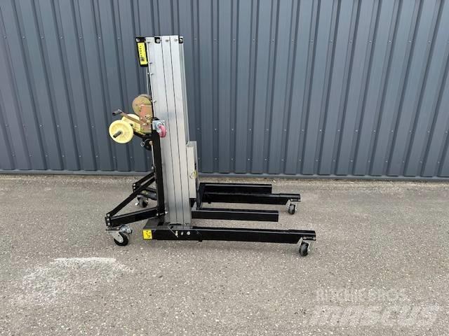 Rees Lift SML3,3 Други вишки и платформи