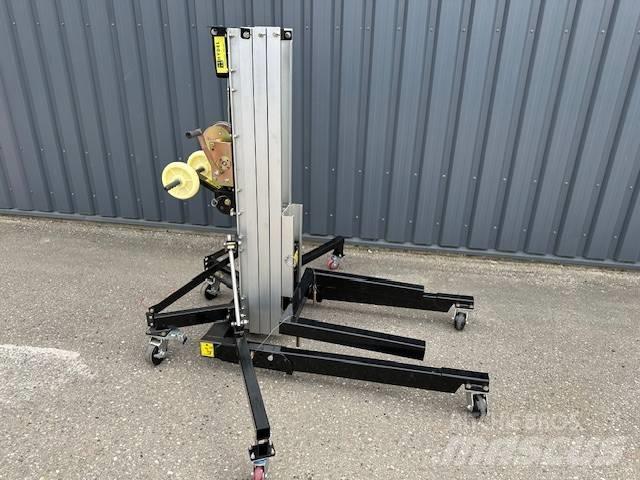 Rees Lift SML3,3 Други вишки и платформи