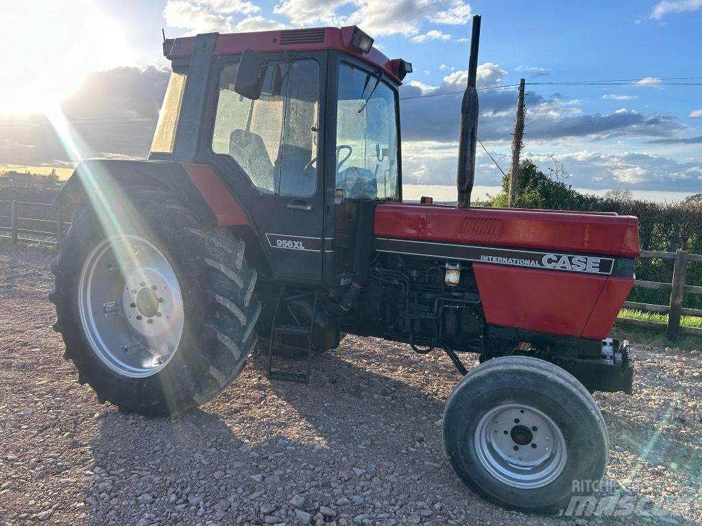 Case IH 956 XL Трактори