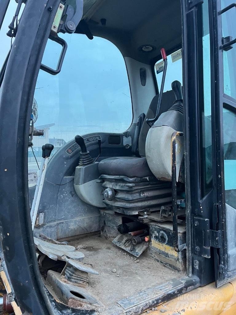 JCB 8080 Средни екскаватори 7т - 12т