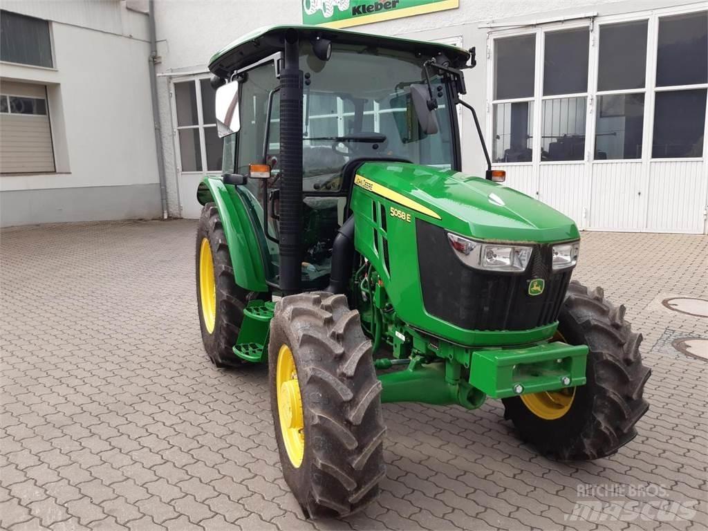 John Deere 5058E Трактори