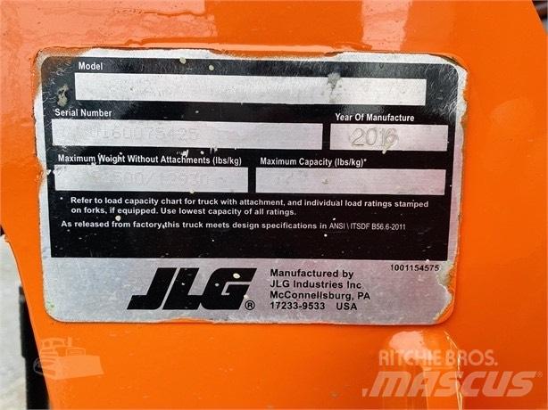 SkyTrak 8042 Телескопични товарачи