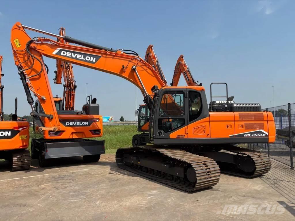 Develon DX255LC-7 Верижен екскаватор