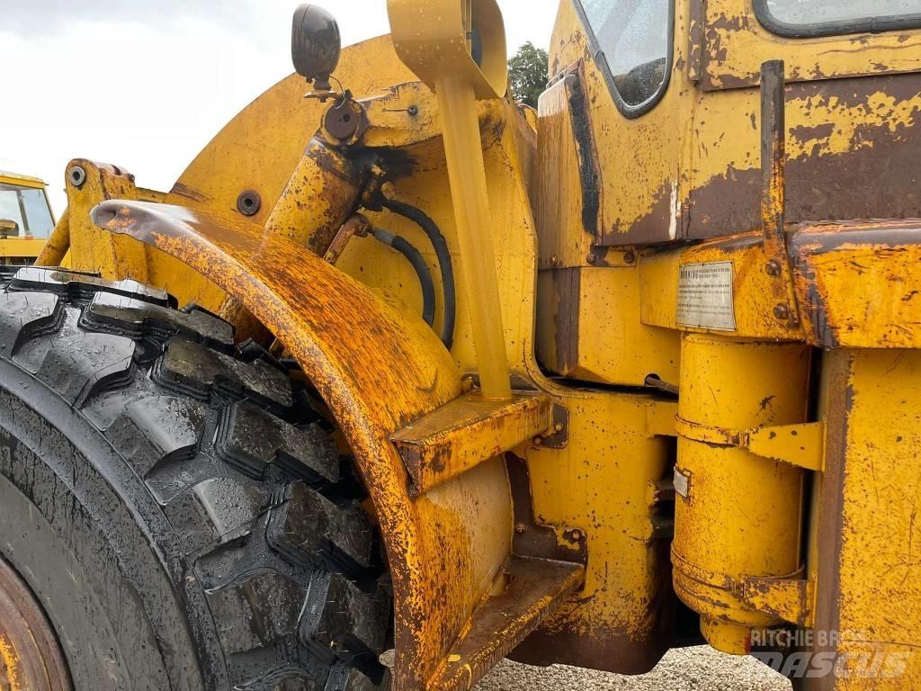 CAT 966C Колесни товарачи