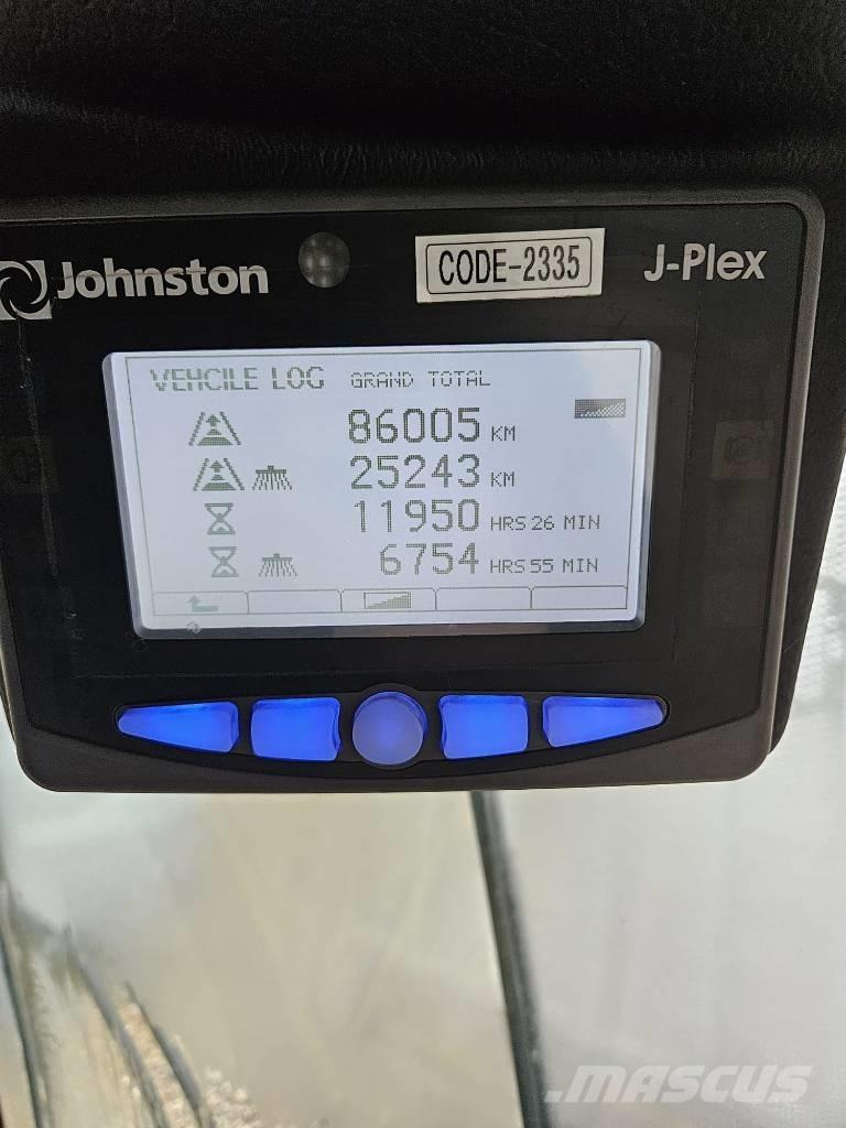 Johnston CN400 Автоматични метачки с четки