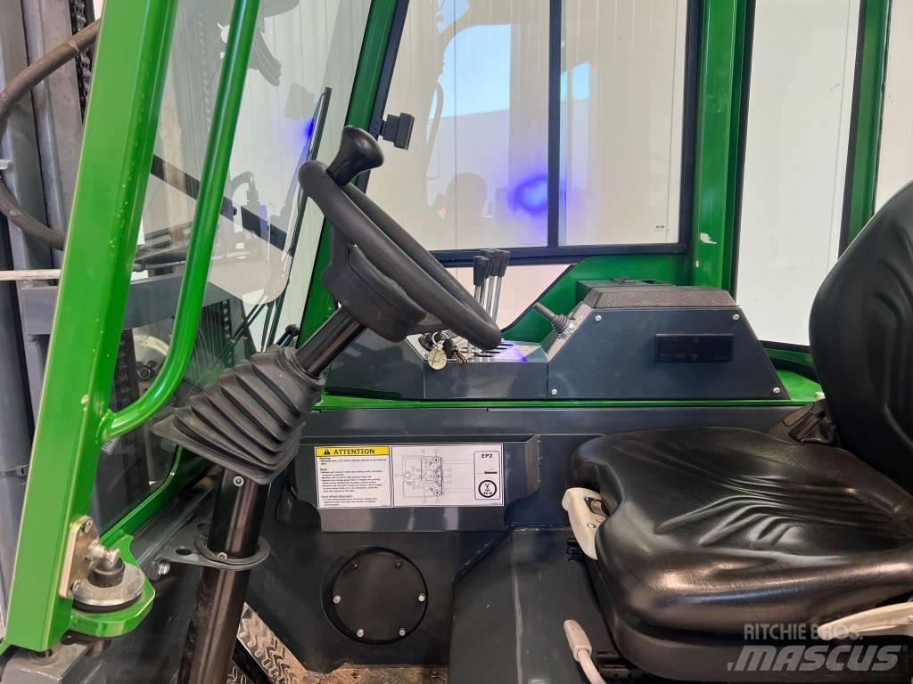 Combilift CBE2500 Повдигач с движение в 4 посоки