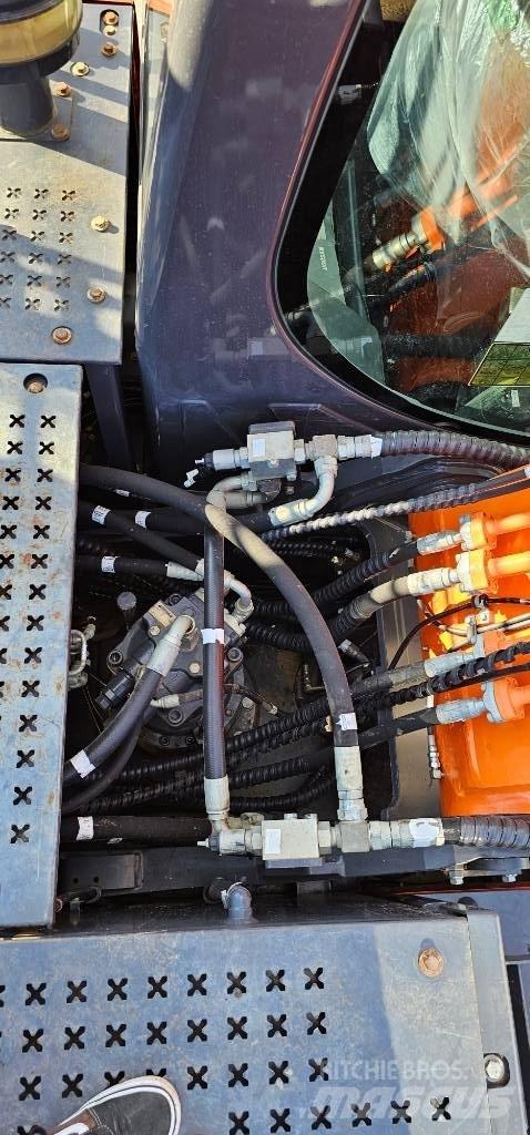 Doosan DX 225 Верижен екскаватор