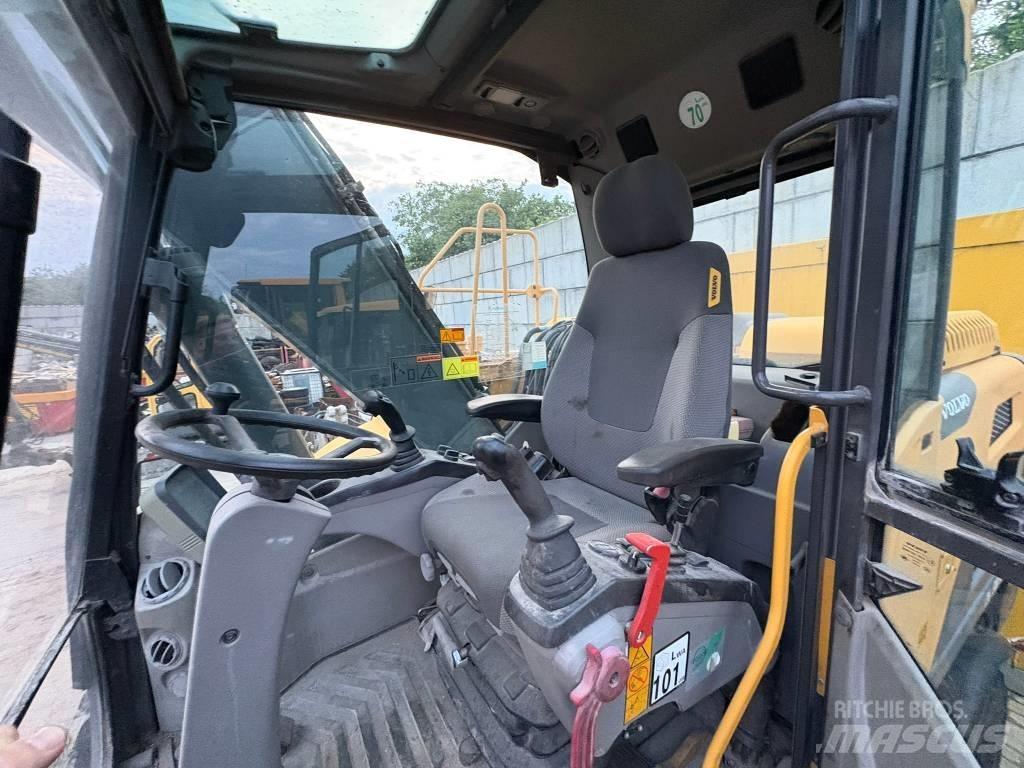 Volvo EW 160 D Колесни екскаватори