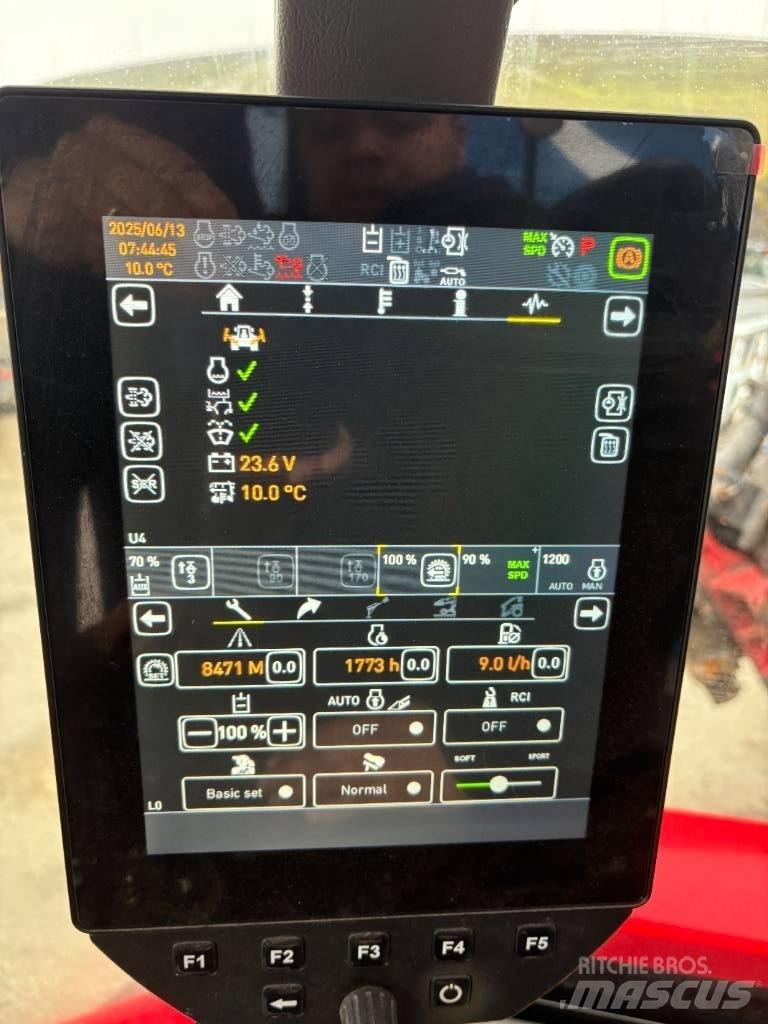 Huddig 1260D Товарач със заден ексватор