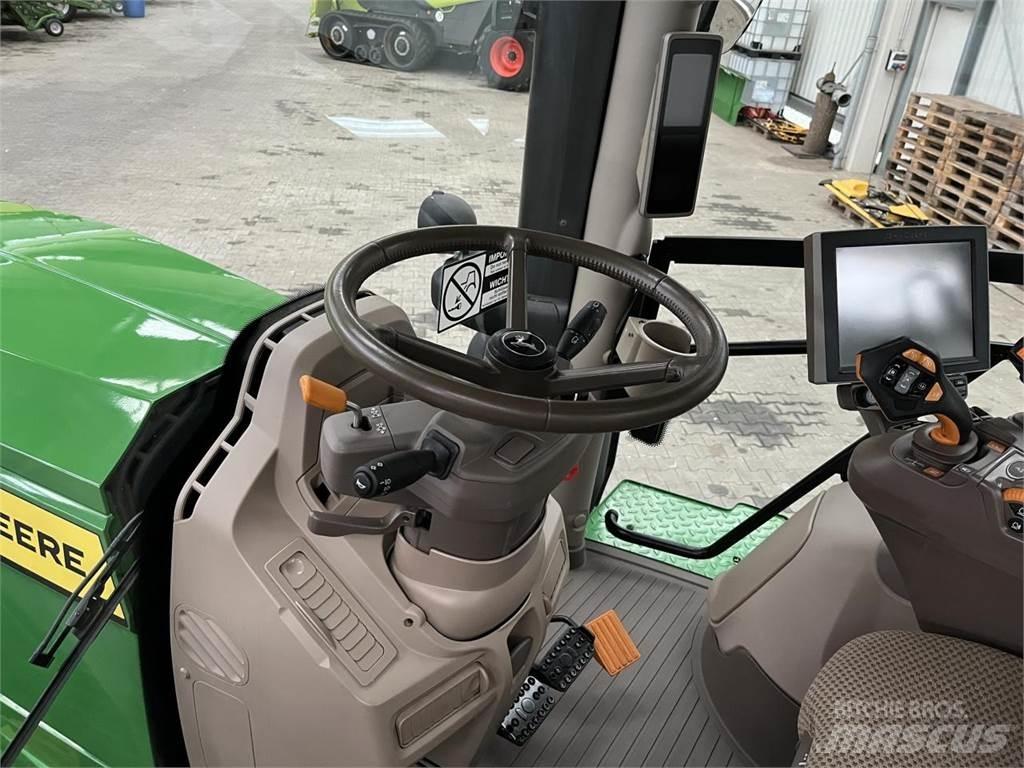 John Deere 6R 250 Трактори