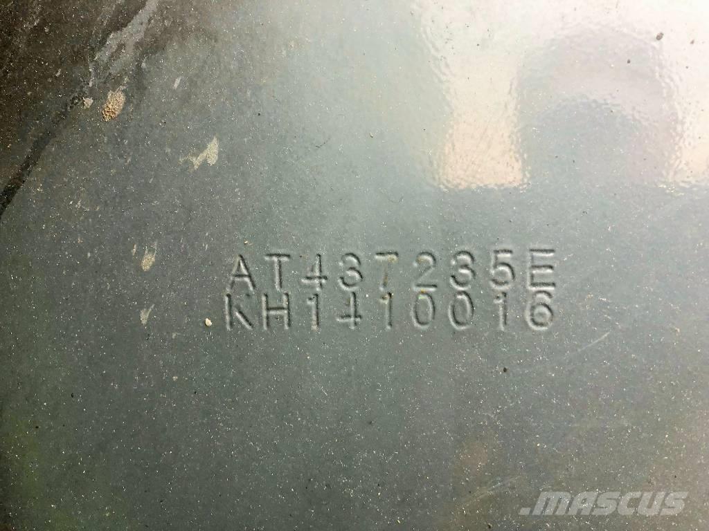 John Deere 903M Секачи
