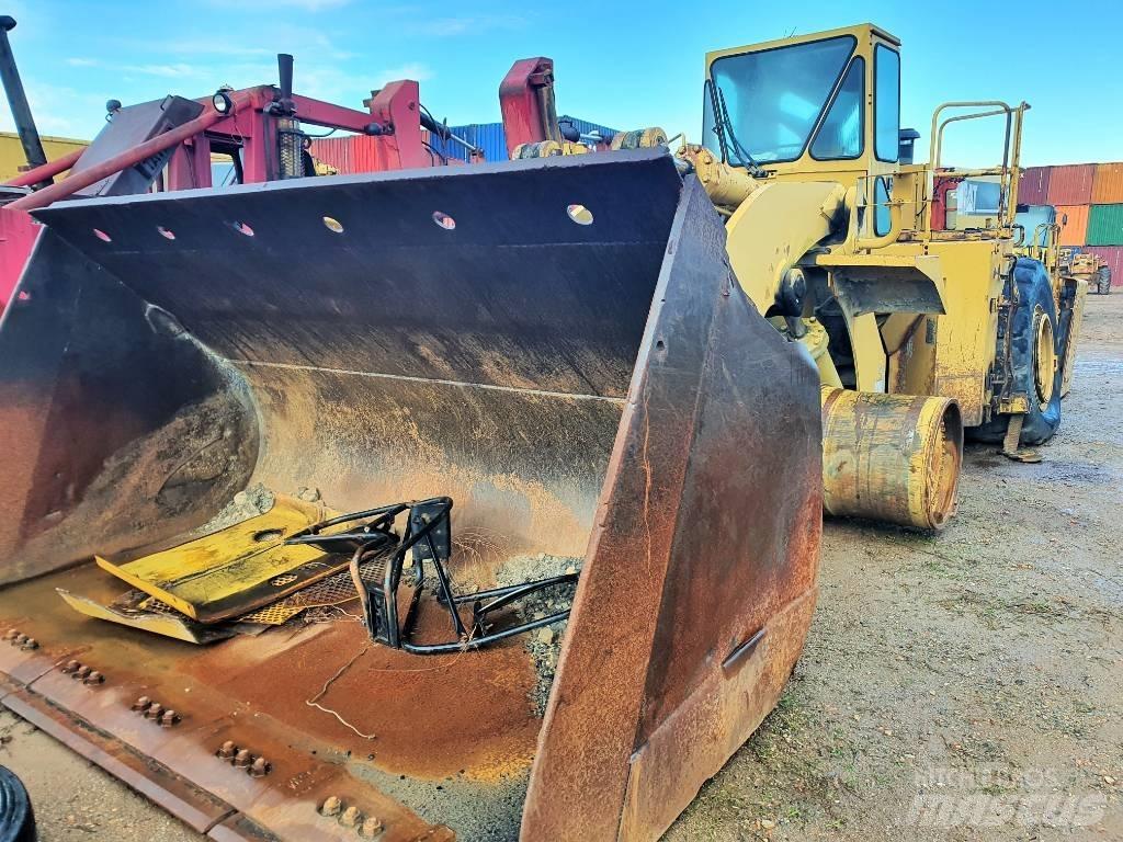 CAT 988 F II Колесни товарачи