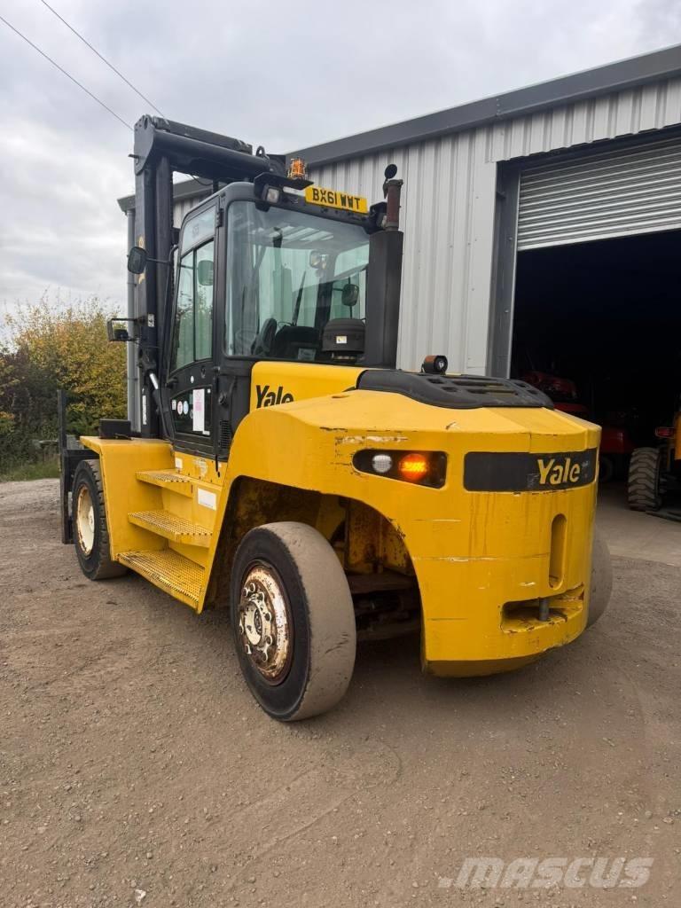 Yale GDP120 Дизелови камиони