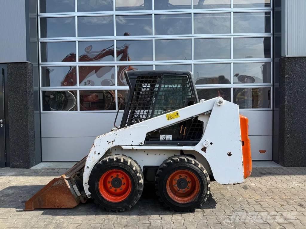 Bobcat S130 Мини товарачи
