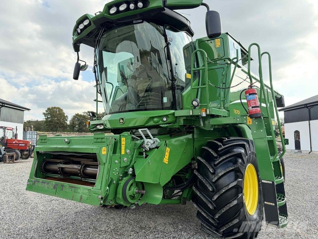John Deere T 670 i Комбайни