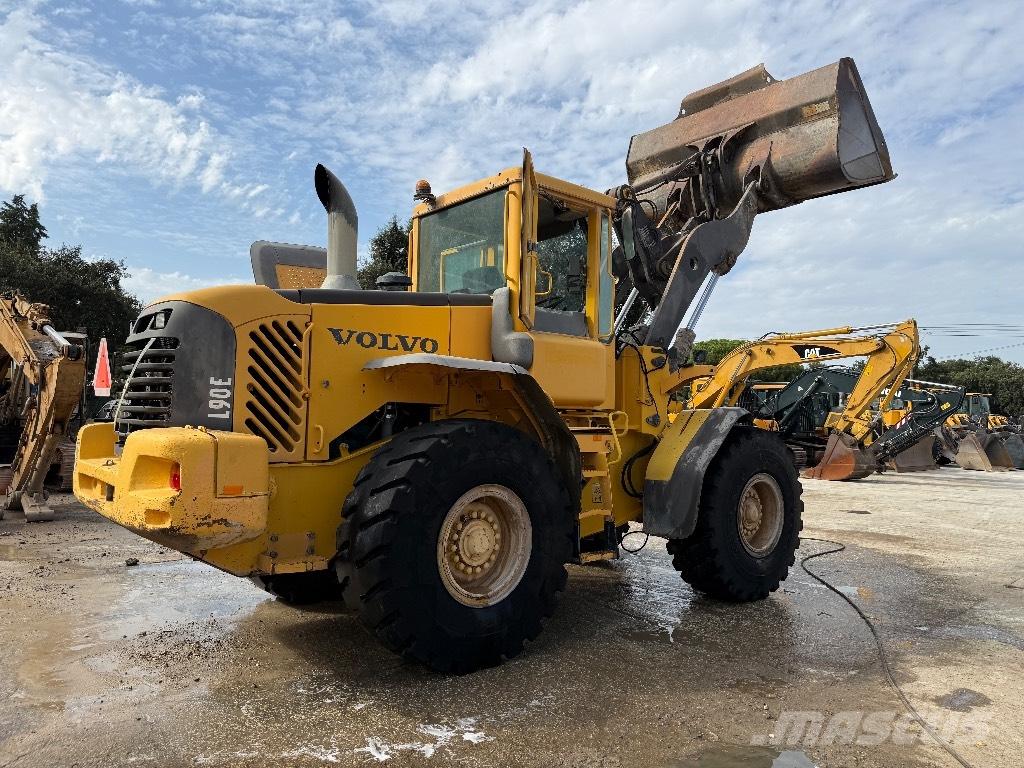 Volvo L 90 E Колесни товарачи